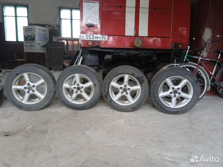 Avatyre Freeze 215/60 R16