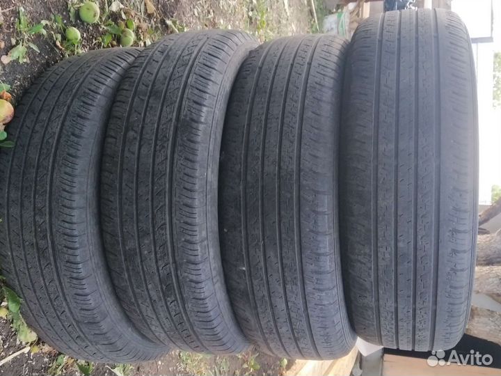 Dunlop Grandtrek ST30 225/65 R17 102H