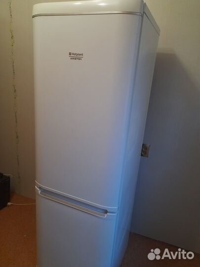 Холодильник Hotpoint ariston, NO frost