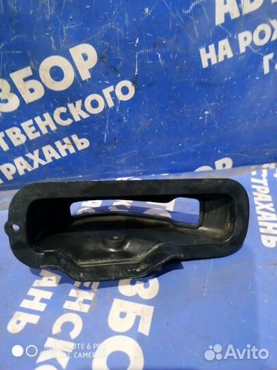 Кожух ручника Ваз Лада 2107 седан 2106 2004