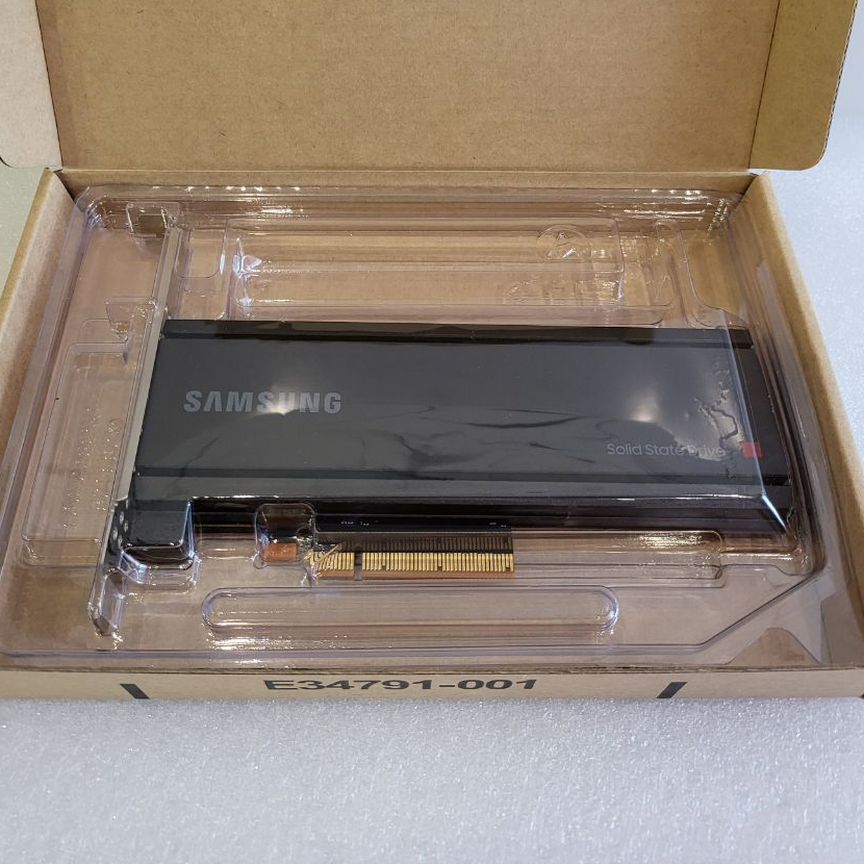 [MZPLJ3T2HBJR] Samsung Pm 1735 -00007 3.2 Тб Pci-E Mzplj3t2hbjr