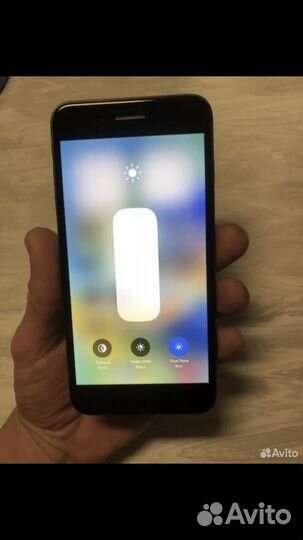 iPhone 8 Plus, 64 ГБ