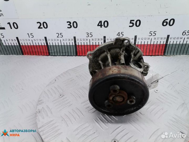 Помпа Volkswagen Passat B3 1996 028121004X