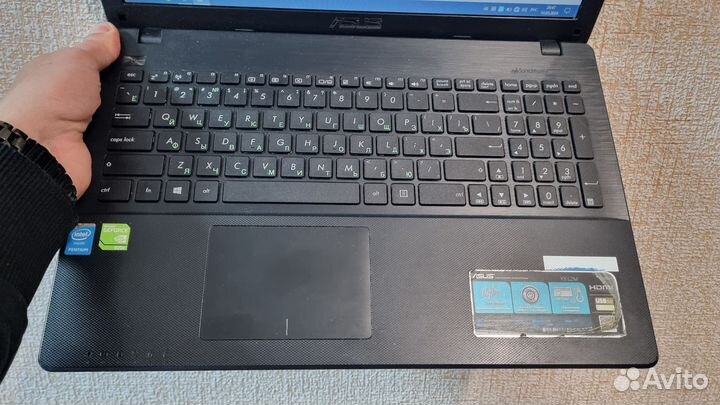 Asus N3540/GT 920M/4gb/128GB SSD/320gb hdd