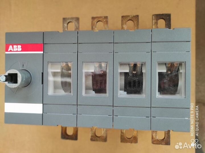 Рубильник авв OT400E04