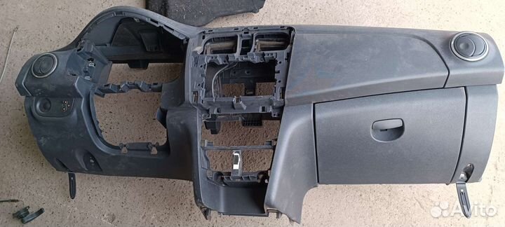 Торпедо renault logan 2