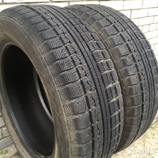 Toyo Winter Tranpath MK4a 215/60 R17 96Q