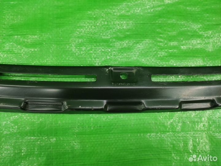 Кронштейн переднего бампера Hyundai Tucson 04-09