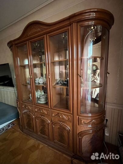 Буфет и трюмо Италия