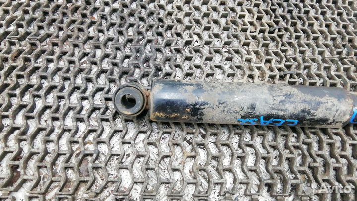 Амортизатор задний mitsubishi L200 K4T 2007