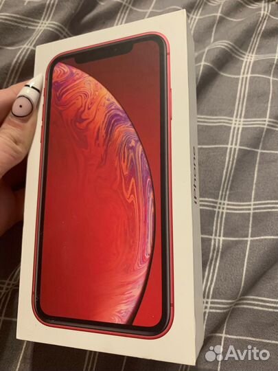 Продам iPhone xr