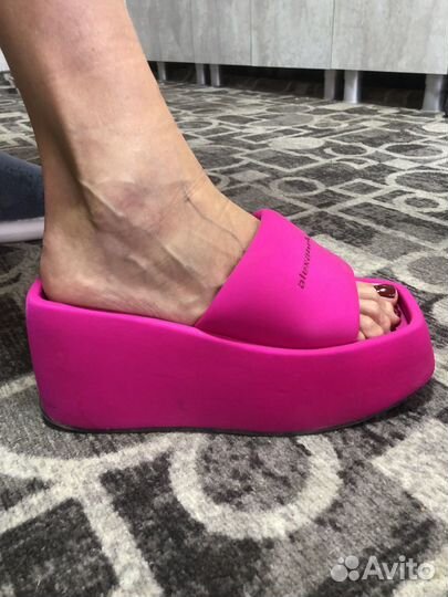 Шлепки женские 40 размер