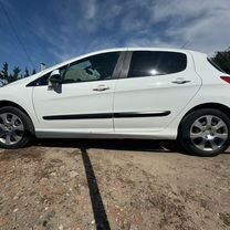 Peugeot 308 1.6 AT, 2009, 145 000 км, с пробегом, цена 595 000 руб.