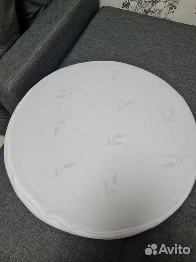 Круглый матрас для детской кроватки +2 простыни