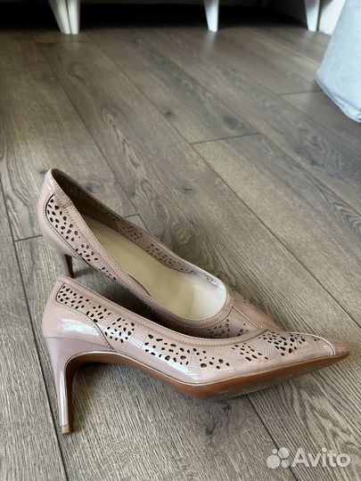 Туфли женские бежевые 39 размер