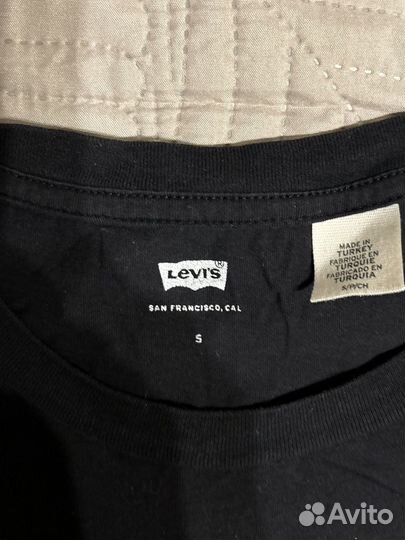 Футболка levis женская