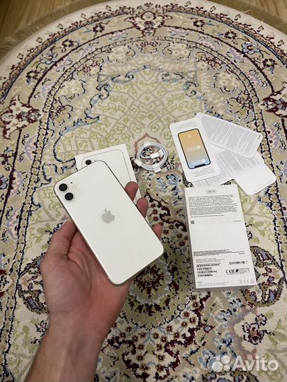 iPhone 11, 128 ГБ