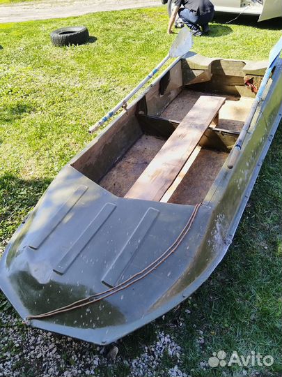 Лодка Романтика