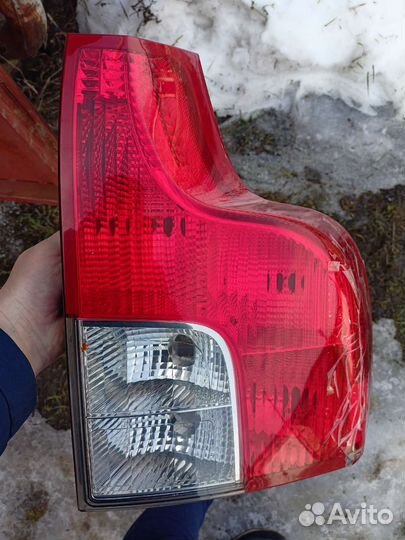 Задний правый фонарь xc90