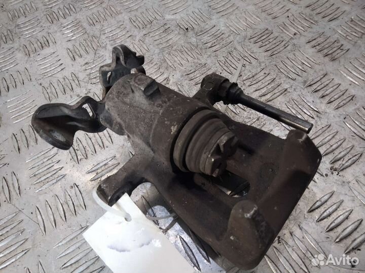 Суппорт задний правый Renault Modus