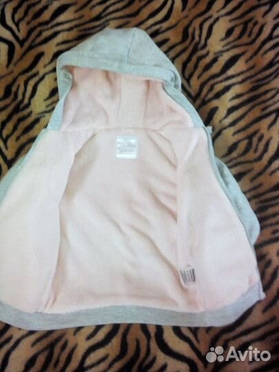 Теплая кофта с мехом на замке