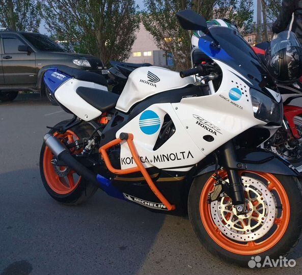 Honda cbr 919 rr