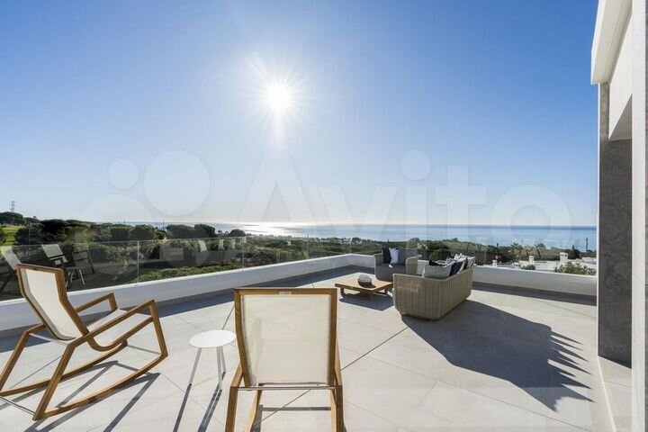 3-к. апартаменты, 150 м², 2/3 эт.