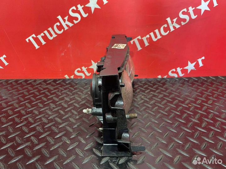 Фара противотуманная левая Daf XF105