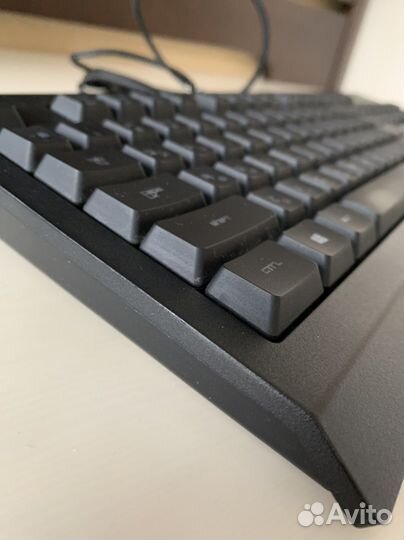 Клавиатура игр. Cynosa Pro и мышь игр. Deathadder