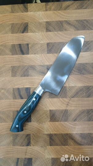 Кухонный нож Сантоку