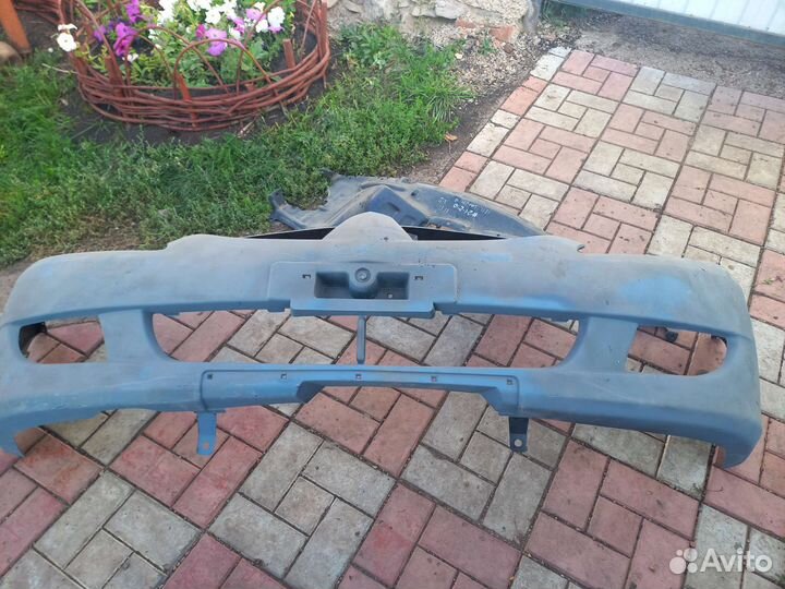 Продам бампер на Лансер 9 новый
