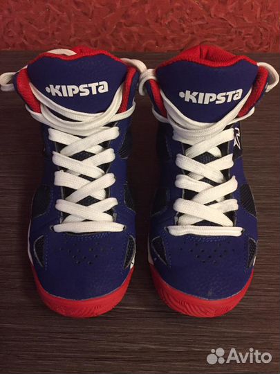 Баскетбольные кроссовки kipsta