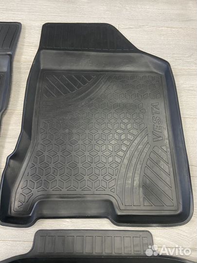 Новые резиновые ковры LADA Vesta
