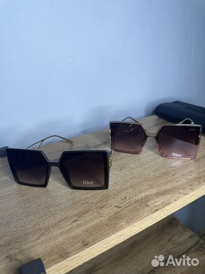 Очки новые,чехол в комплете,разные модели