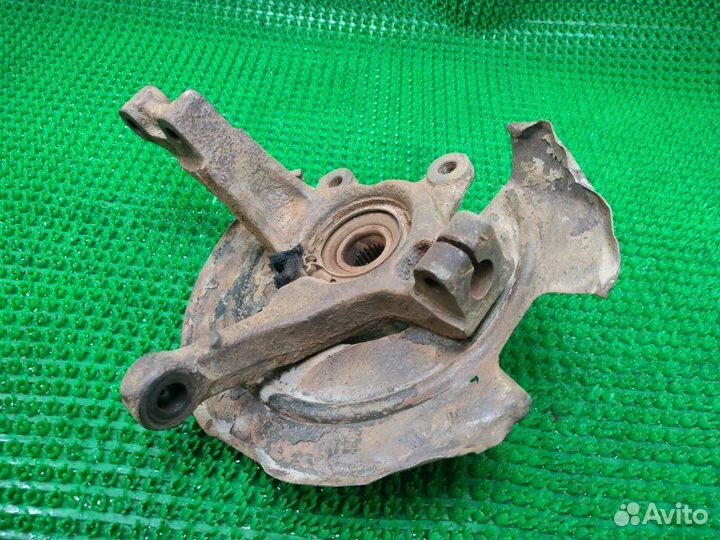 Кулак поворотный передний левый Renault Logan 1