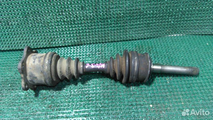 Привод toyota hilux surf YN130 3Y-E Передний Левый