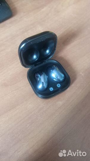 Беспроводные наушники