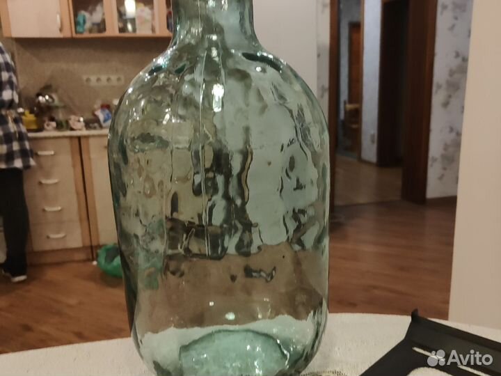 Бутыль примерно на 12-15 литров