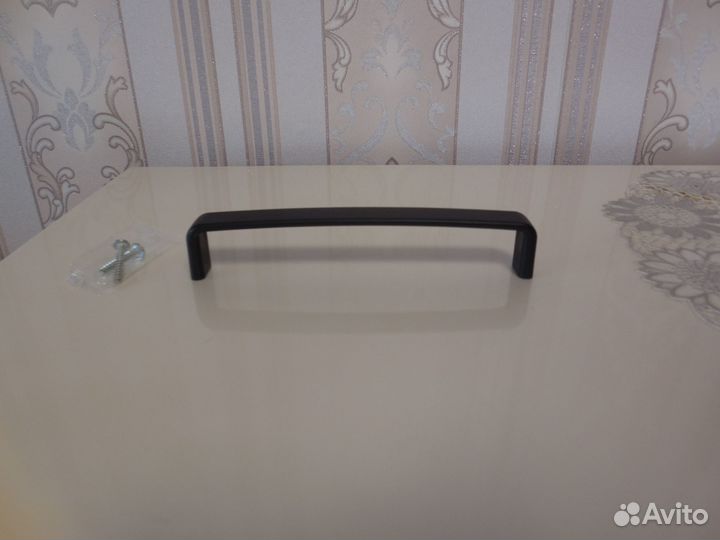 Мебельные ручки