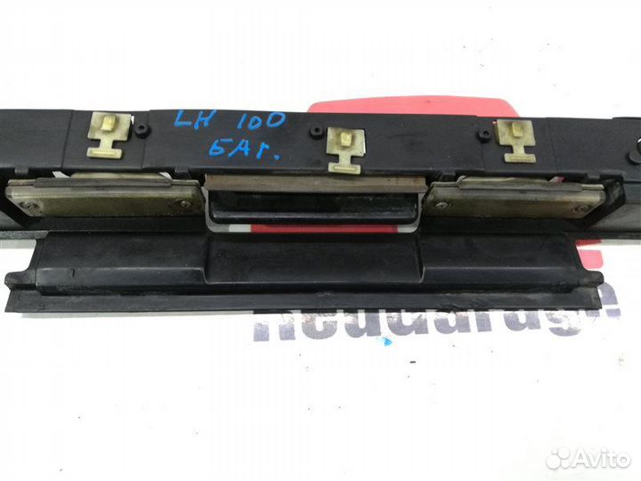 Подсветка номера Toyota Hiace LH100 2LTE 1992