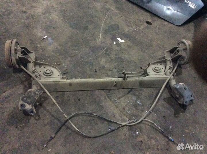 Задняя балка рено логан Logan Сандеро