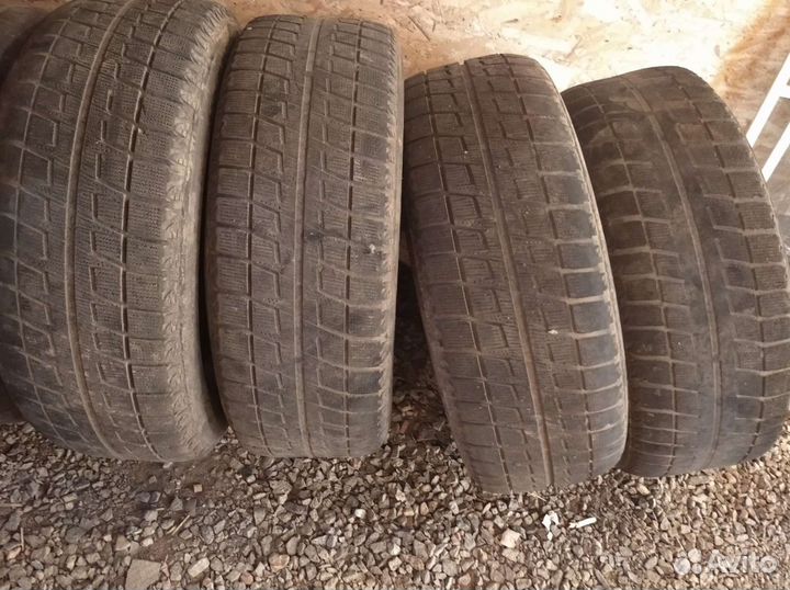 Bridgestone Blizzak Ice 225/60 R16