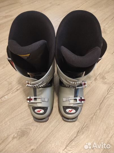 Горнолыжные ботинки