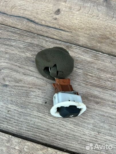 Кнопка стеклоподъемника Renault Megan 2 1.6 2006