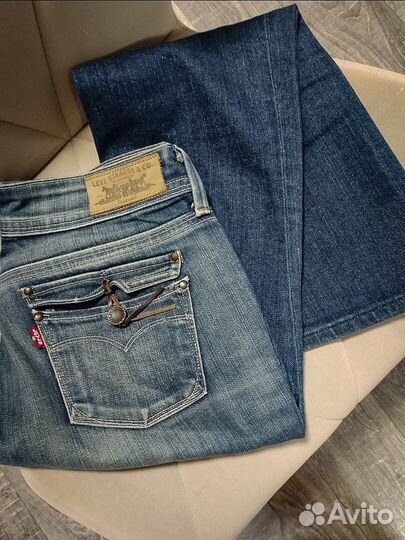 Джинсы клеш Levis