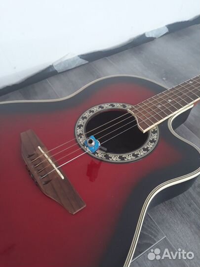 Акустическая гитара с подключением