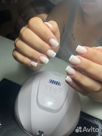 Наращивание ногтей, покрытие гель лаком