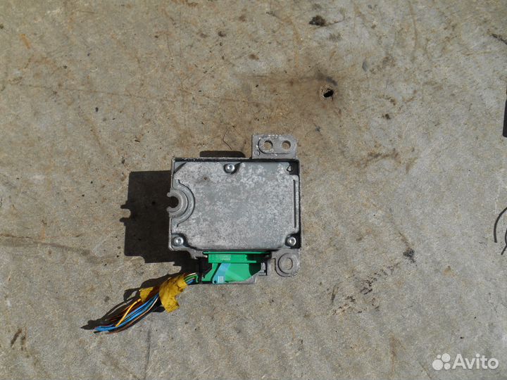 Блок управления airbag 24416704 Opel Zafira A