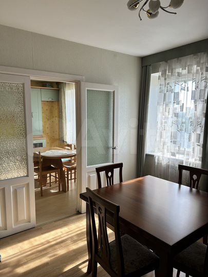 4-к. квартира, 111,5 м², 8/9 эт.