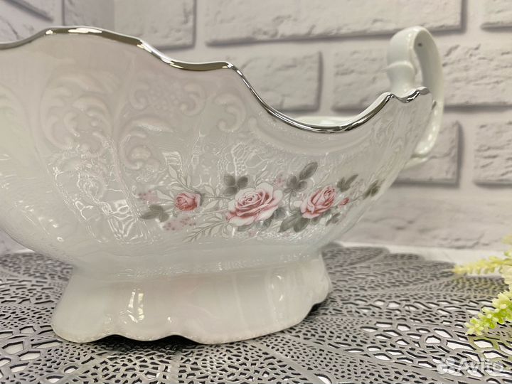 Ваза с ручками 